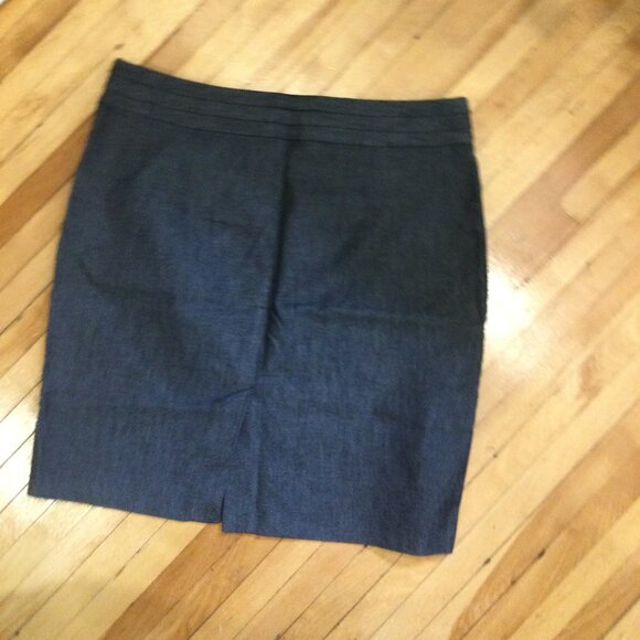 GAP Denim Skirt (Size 14) - Picture 4 of 6